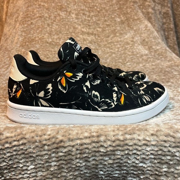 adidas Shoes - Adidas Advantage FARM Rio Collab Butterfly Print Shoes Women’s 7